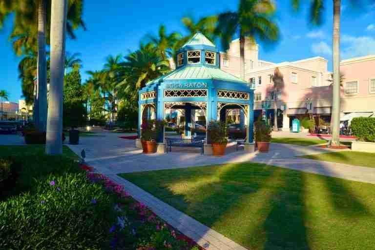 Boca Raton Neighborhoods | 🥇 Best Places to Live in Boca Raton